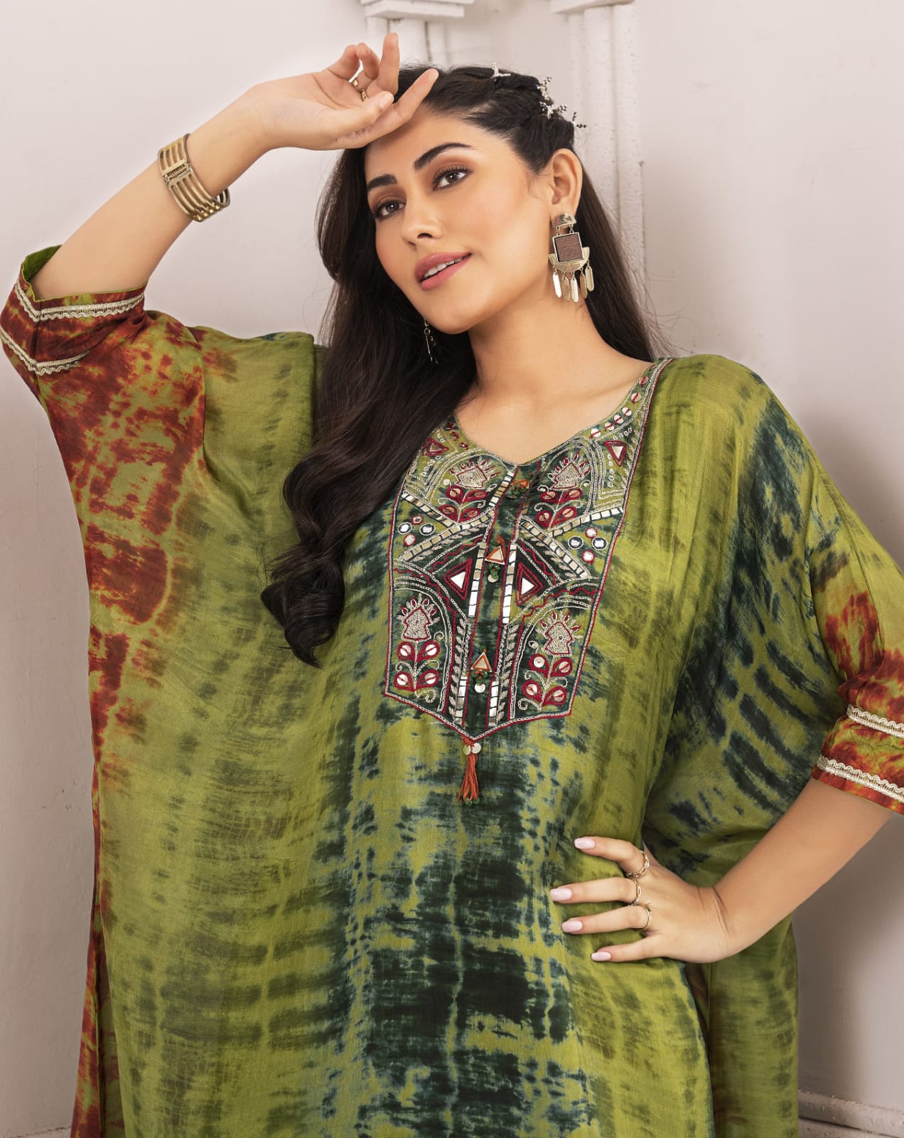 Kaftan Set With Tulip Pants - Mehendi Green