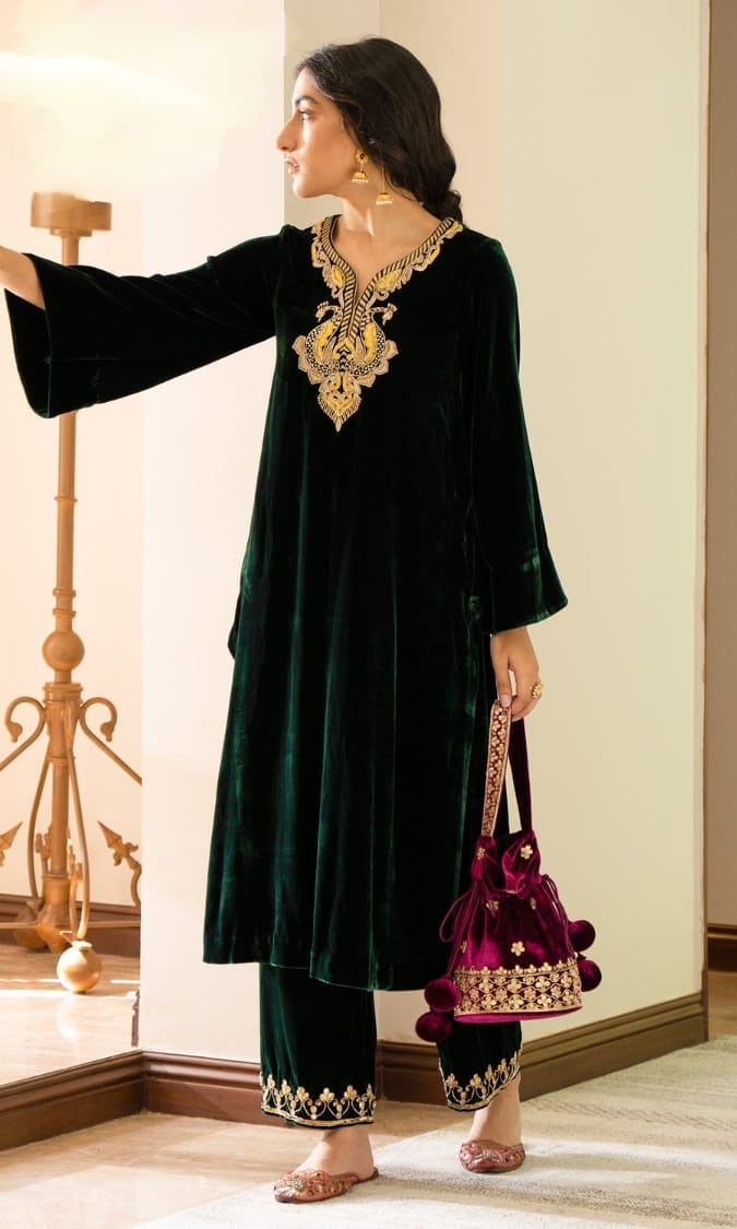 VELVET SUIT SET WITH EMBROIDERY CORDING