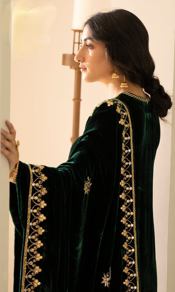 VELVET SUIT SET WITH EMBROIDERY CORDING