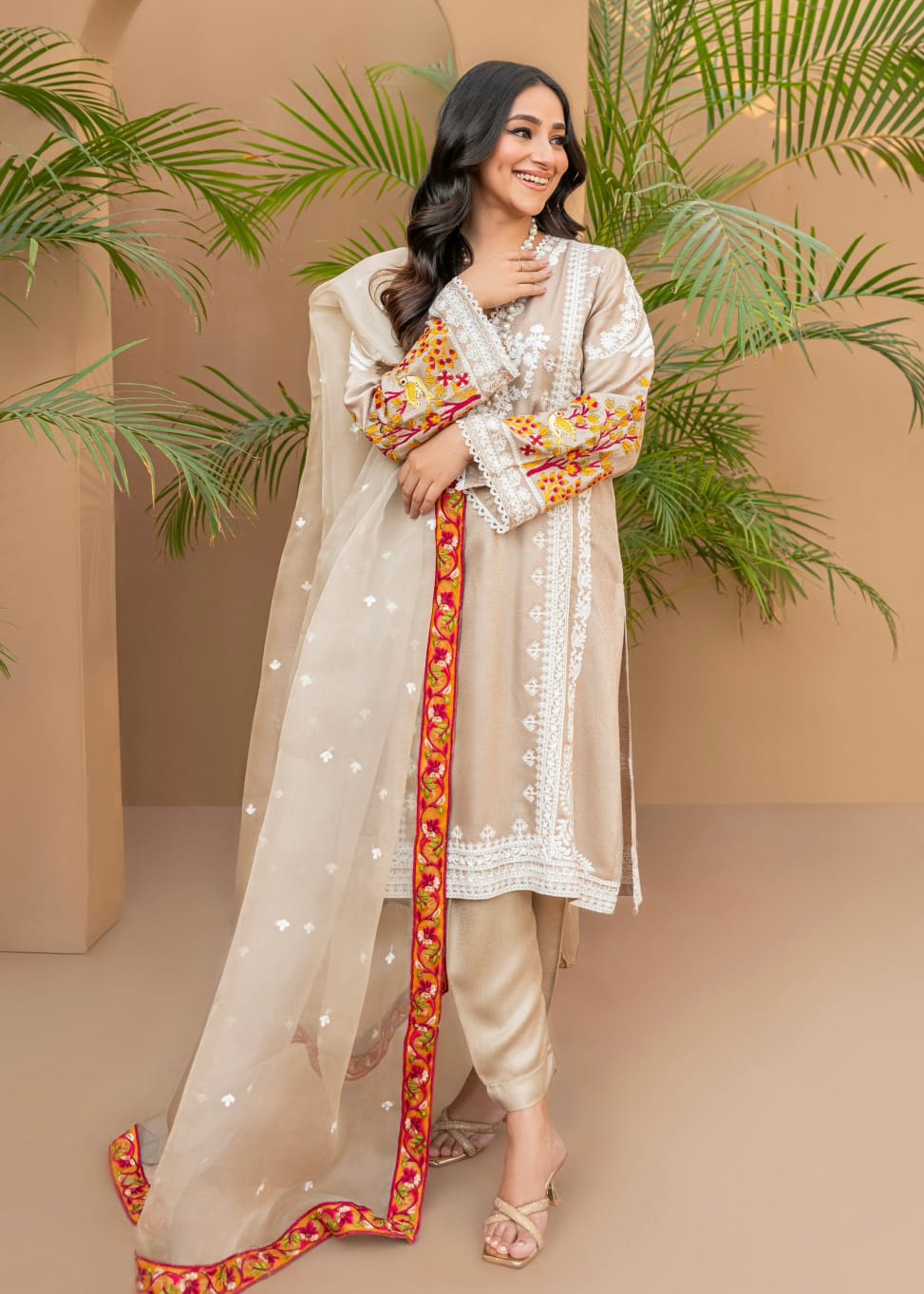 Premium Pakistani Suit Set With Embroidery And Lace Work