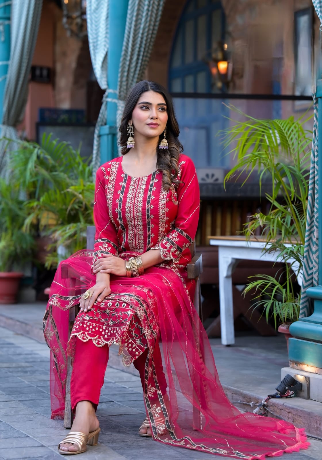 Organza Pakistani Suit Set With Embroidery - Red