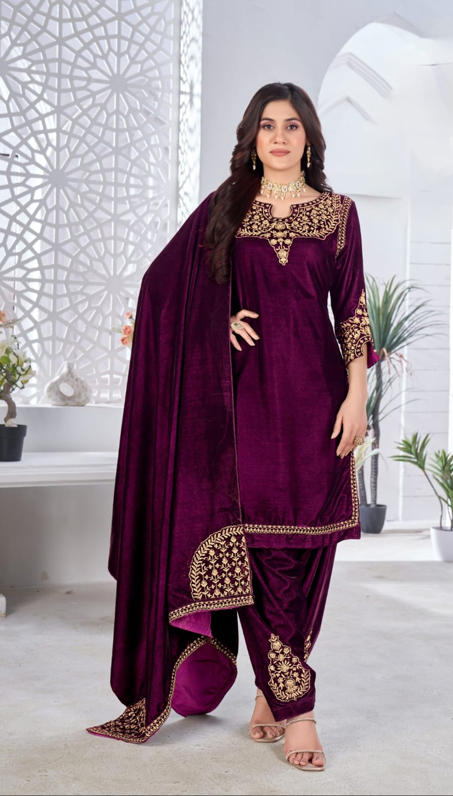 Velvet Salwar Suit Set With Embroidery